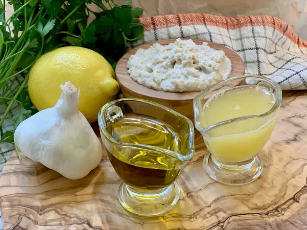 Salsa casera tahini para ensaladas